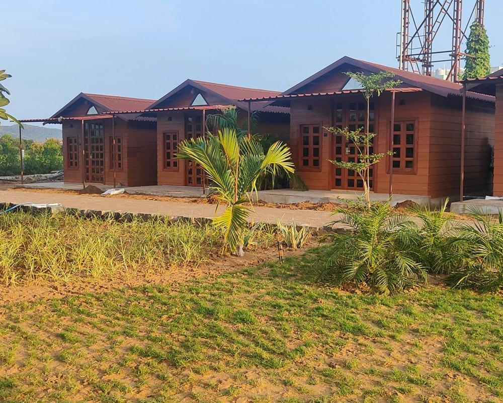 Nirvana Resort And Restaurant Garudeshwar Eksteriør billede